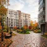 Квартиры в новостройках Перми: покупка и цены в Мотовилихинском районе Modern_courtyard_buildings_autum…_202606182243_3.jpeg